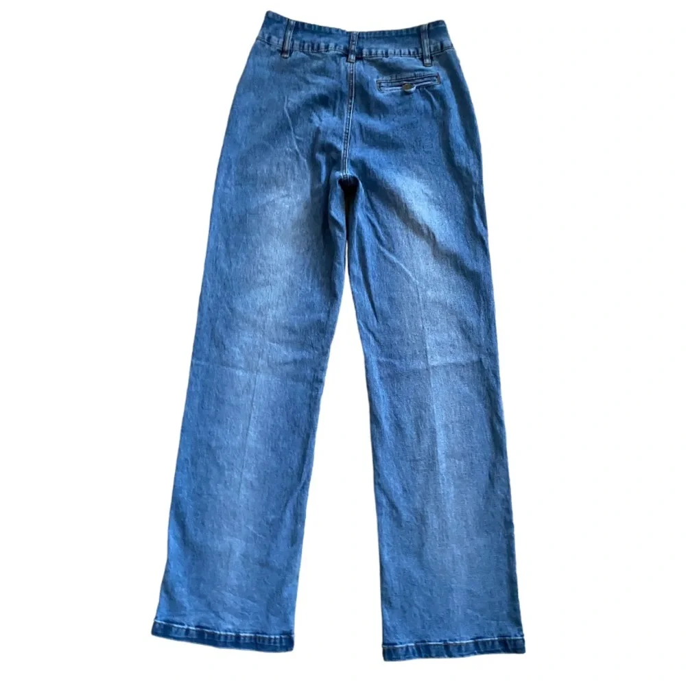 Vintage D2 by Diane Gilman High Rise Wide Leg Flare Creased Denim Jeans Size 4T - Picture 2 of 11